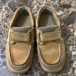 Toddler boy sperrys